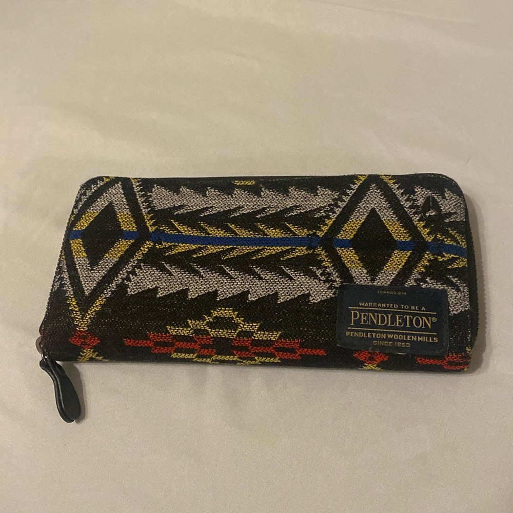 Pendleton Zip Around Wallet